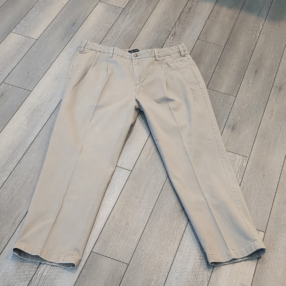 ✨3 FOR $30✨Nautica Tan Chinos Classic Versatile Style